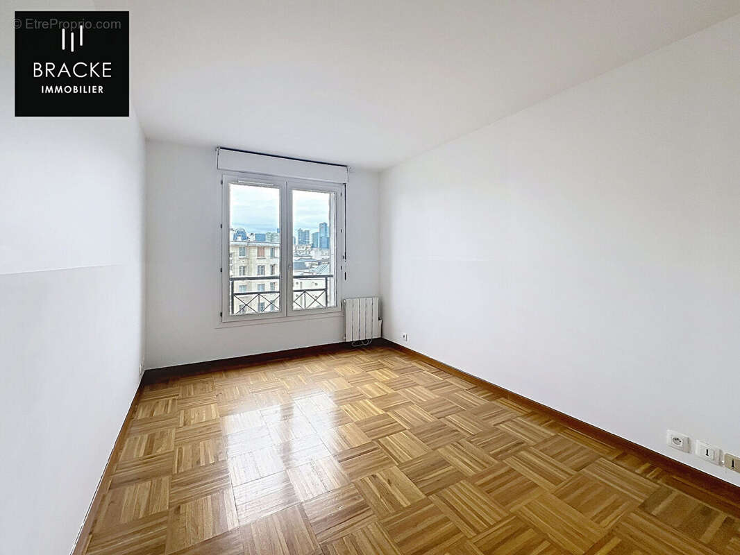 Appartement à LA GARENNE-COLOMBES