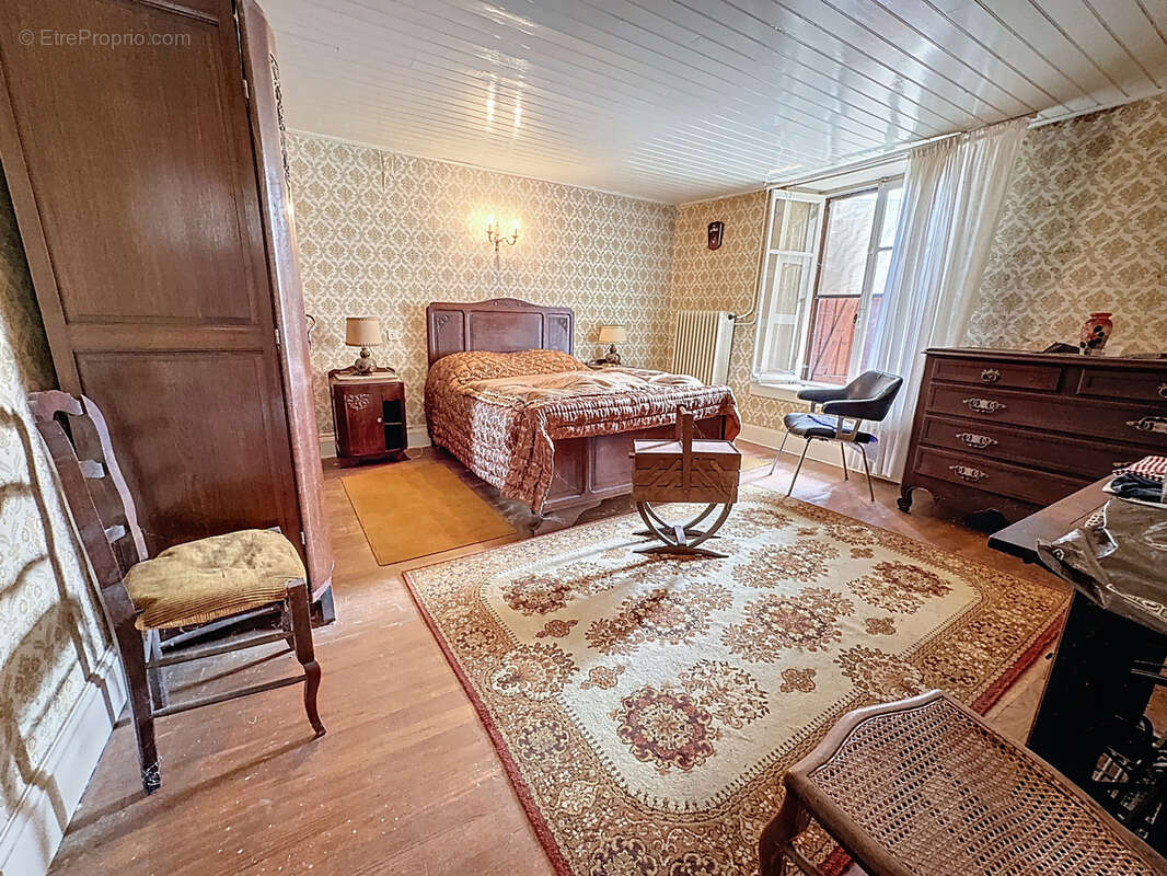 Maison à OELLEVILLE