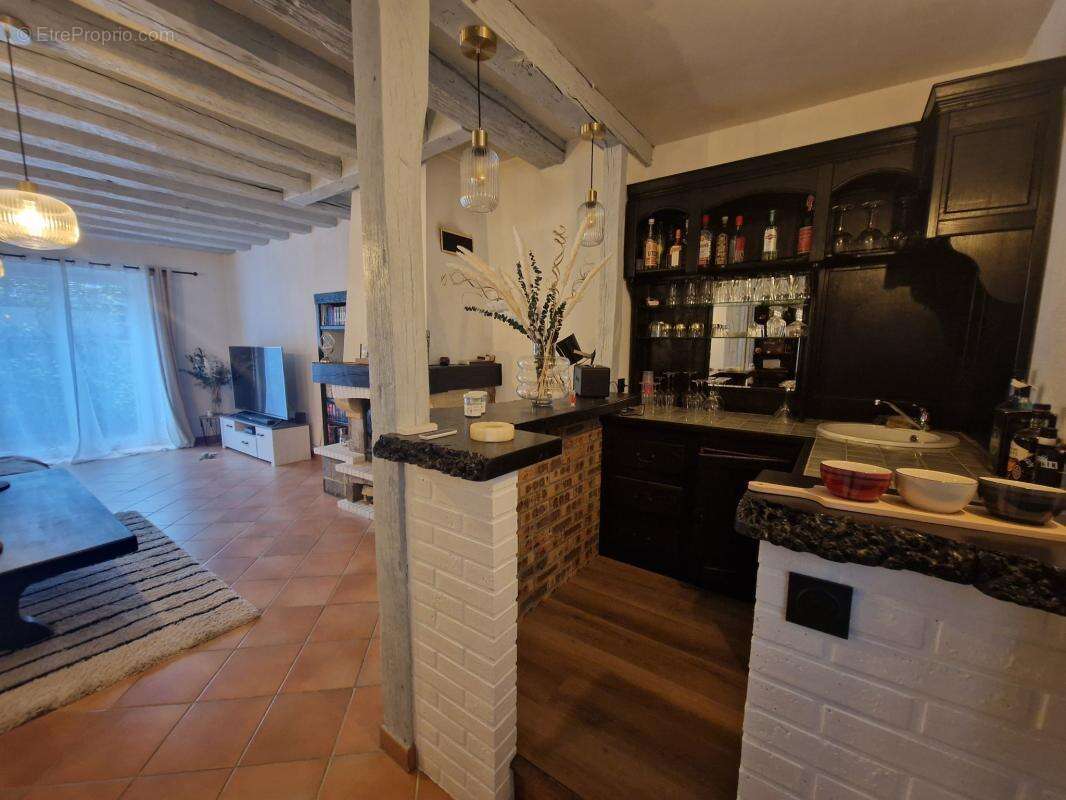 Maison à MONTFORT-LE-GESNOIS