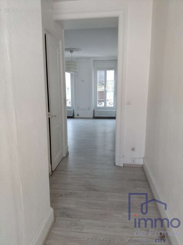 Appartement à SAINT-ETIENNE