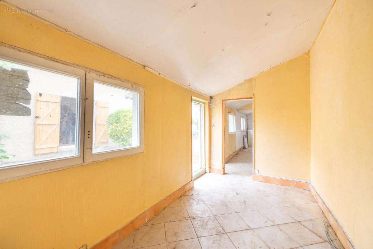 Maison de 4 pièces de 83,21 m² à Mours - photo 13