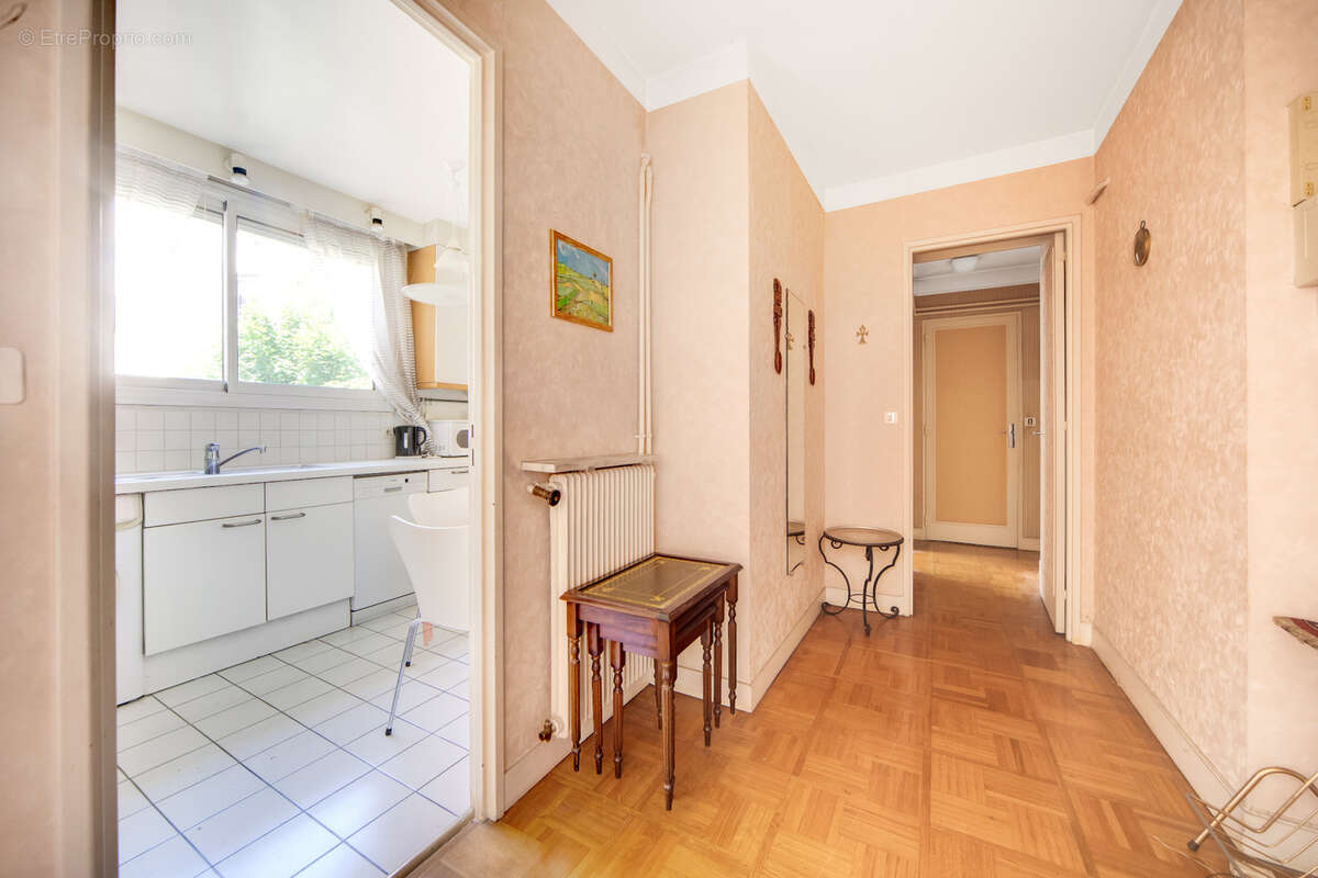 Appartement à PARIS-12E