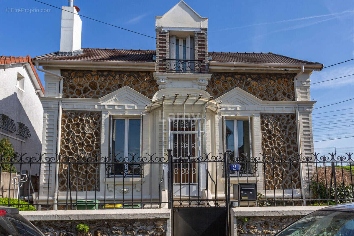 Maison à ABLON-SUR-SEINE