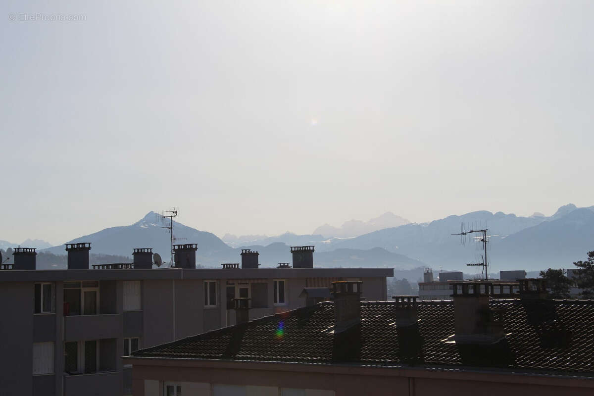Appartement à AMBILLY