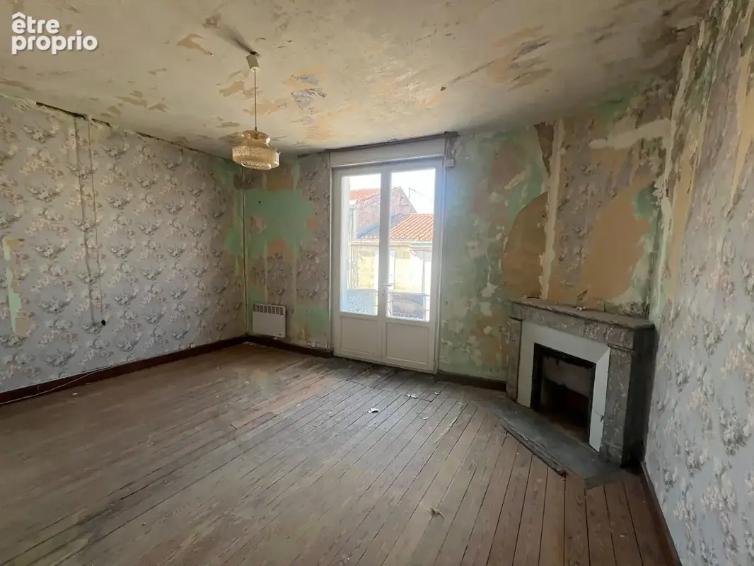 Maison fouras- a vendre en hyper-centre - photo 3