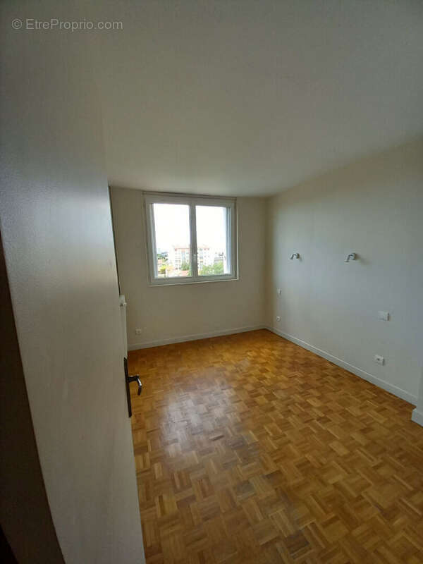 Appartement à BONDY