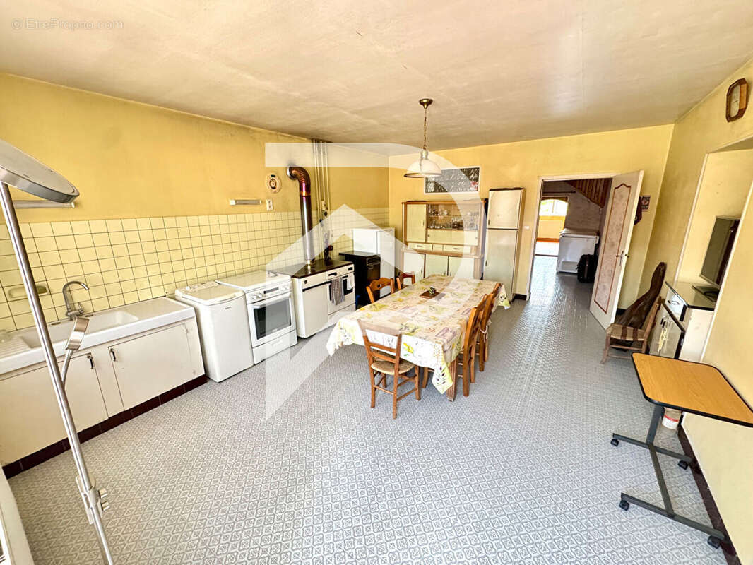 Maison à AMBONVILLE