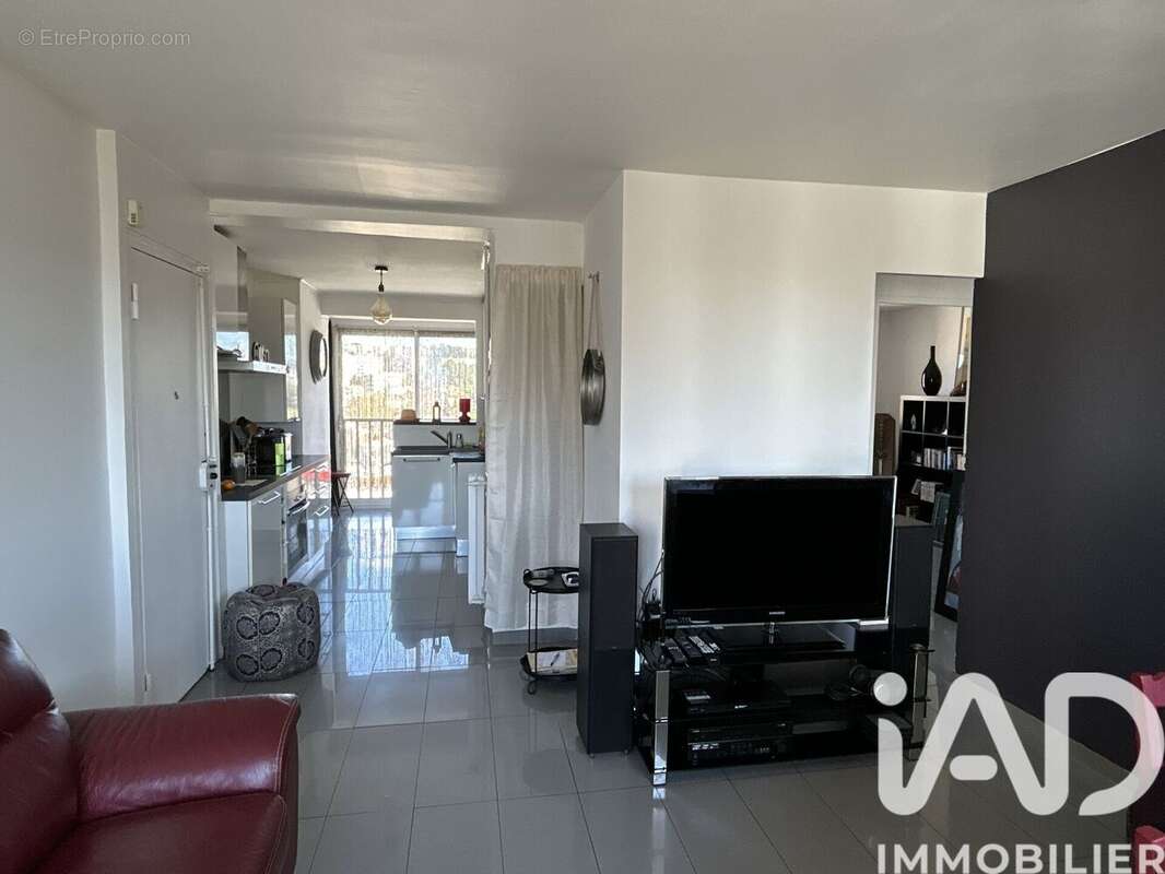 Photo 2 - Appartement à MARSEILLE-13E