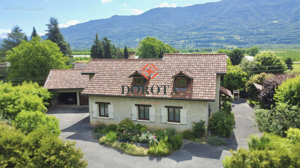 Maison à LA BUISSIERE