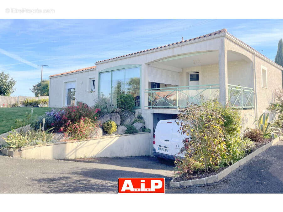 Maison à LA TARDIERE