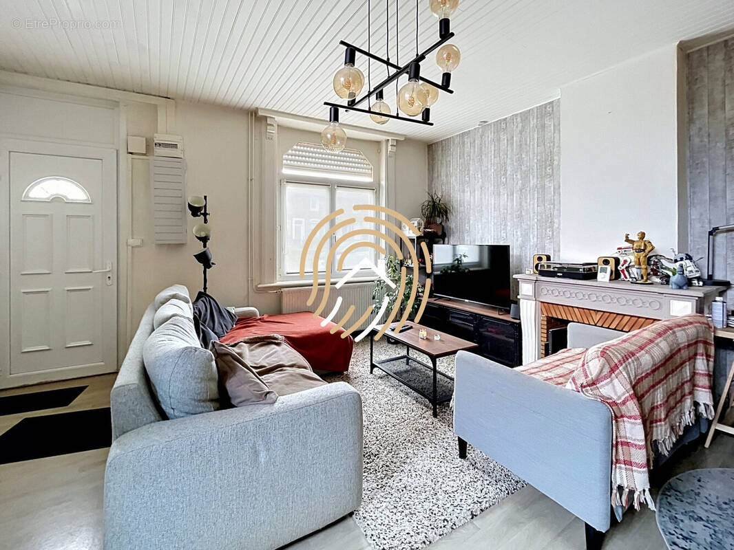 Maison 87 m² à Ostricourt  - photo 1