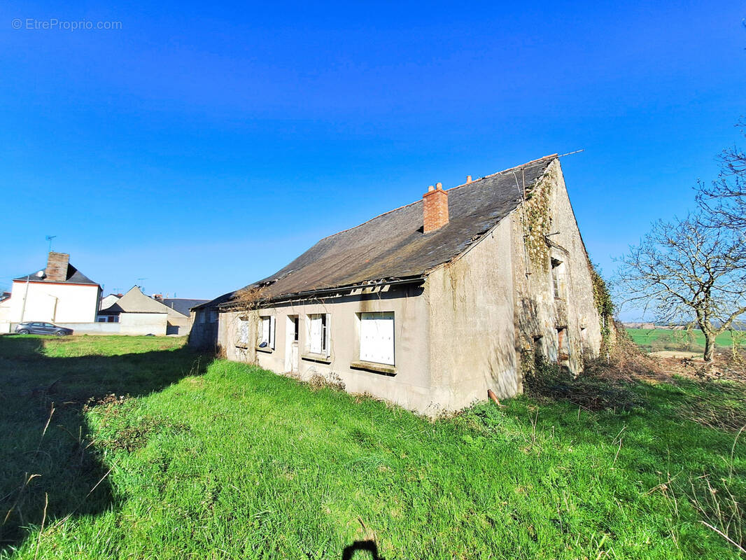 Maison à BOURG-L'EVEQUE