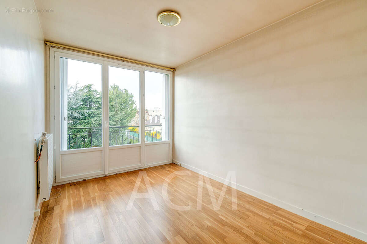 Appartement à MAISONS-LAFFITTE