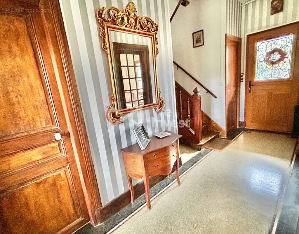 Maison à JOUY