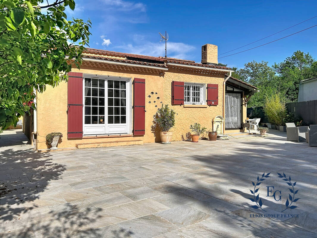 Maison à FORCALQUEIRET