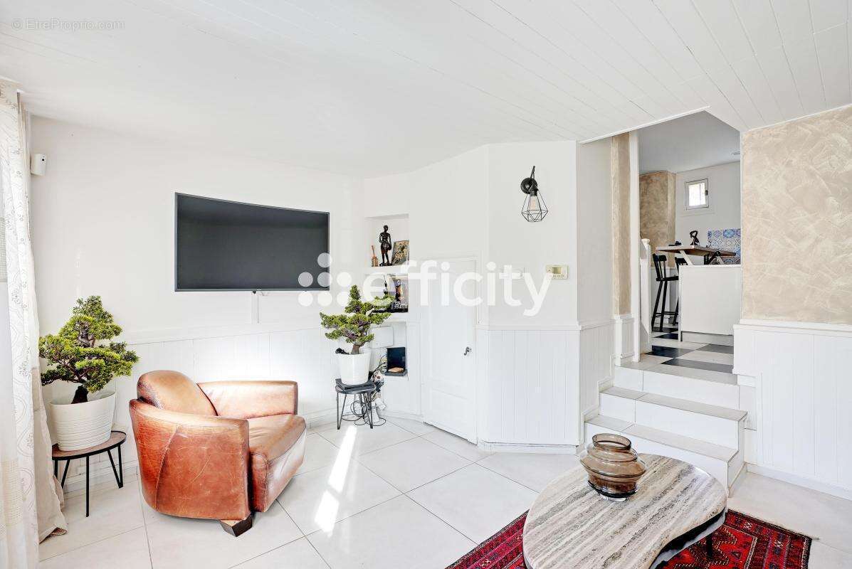 Appartement à VILLENEUVE-LE-ROI