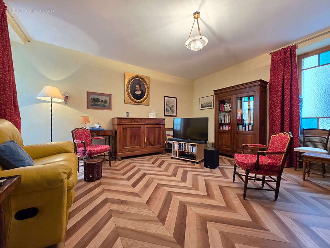 Maison à ROMANS-SUR-ISERE