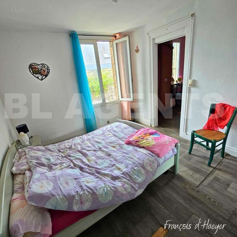 Copie de Sous OOFRE St Nico (600 x 600 px) (1500 x 1000 px)_20250918_093150_0000 - Maison à DIEPPE