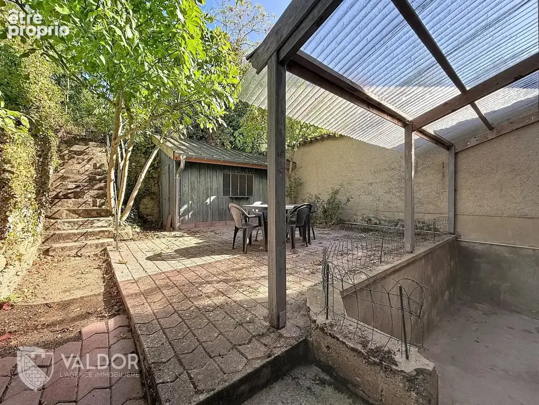 Maison avec garage et jardin hyper centre Montmerle - photo 2