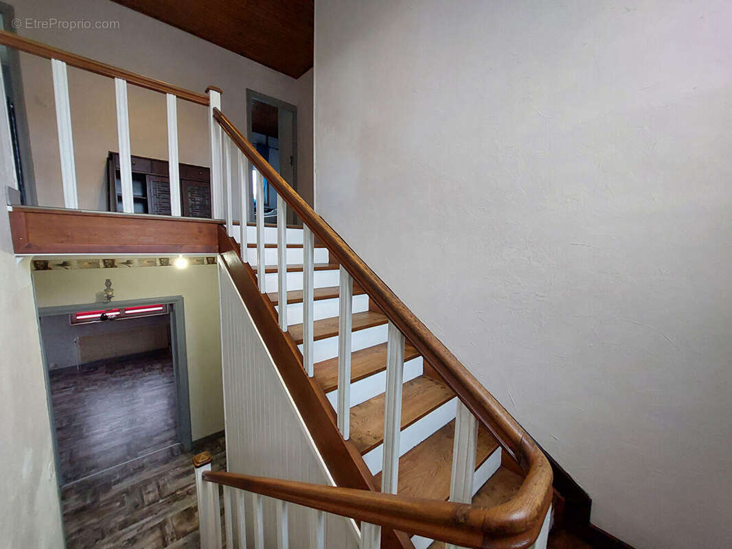 Maison à LORQUIN