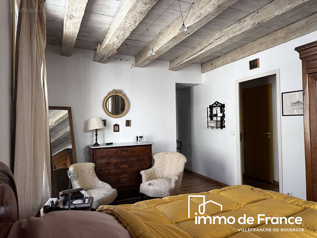 Charmante maison de ville avec terrasse, Villefranche De Rouergue, 129 m², 4 pièce(s) 121 m2 - photo 6
