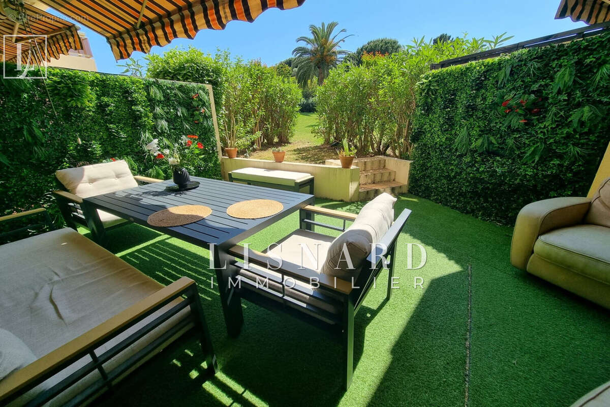 Appartement à VALLAURIS