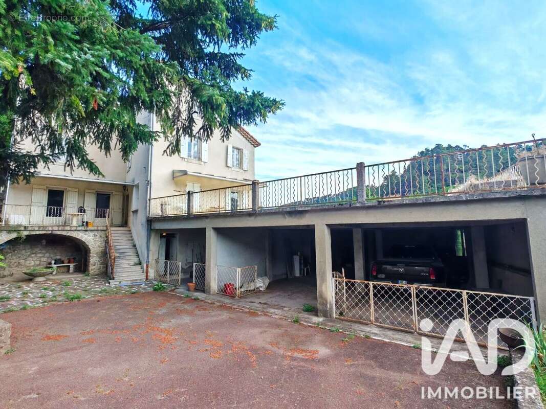 Maison 192 m² à Largentiere  - photo 4