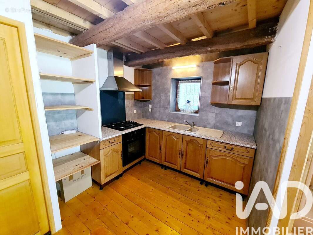 Maison 92 m² à Angles  - photo 2