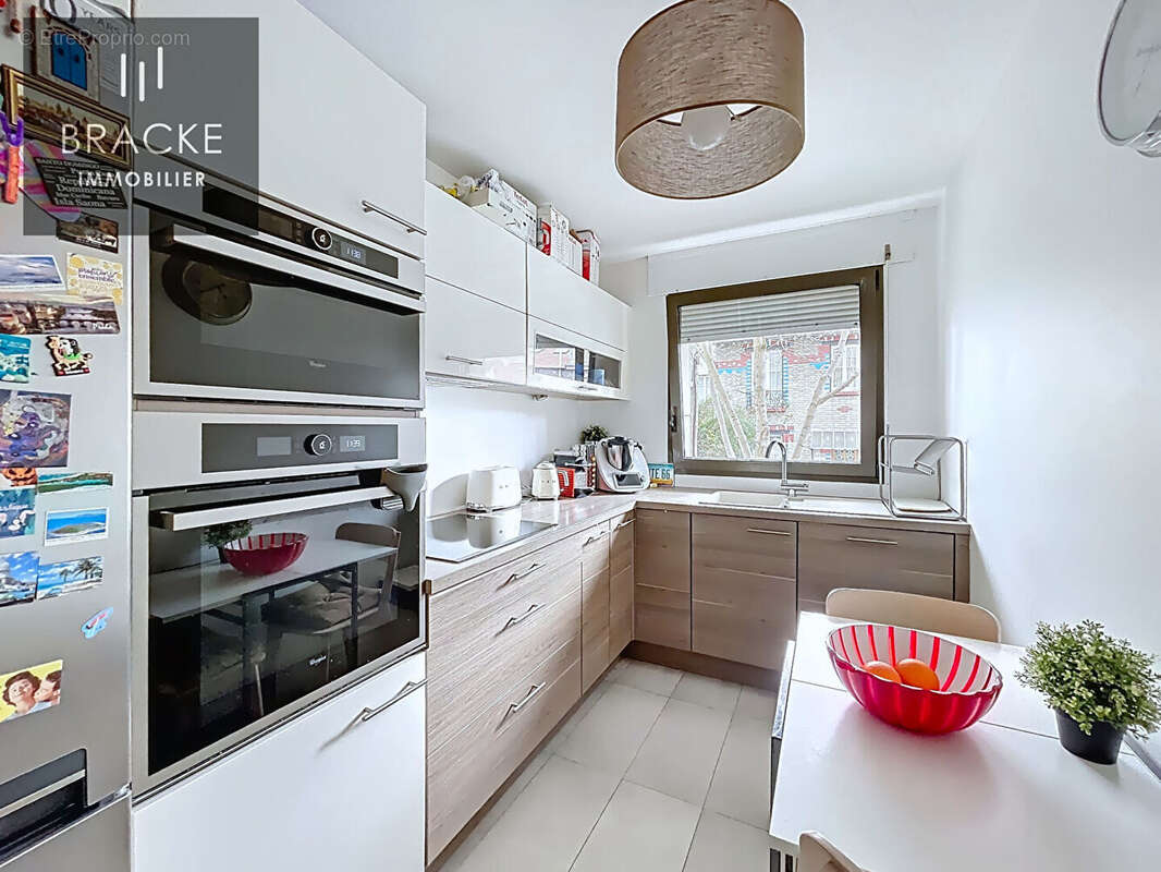 Appartement à COURBEVOIE