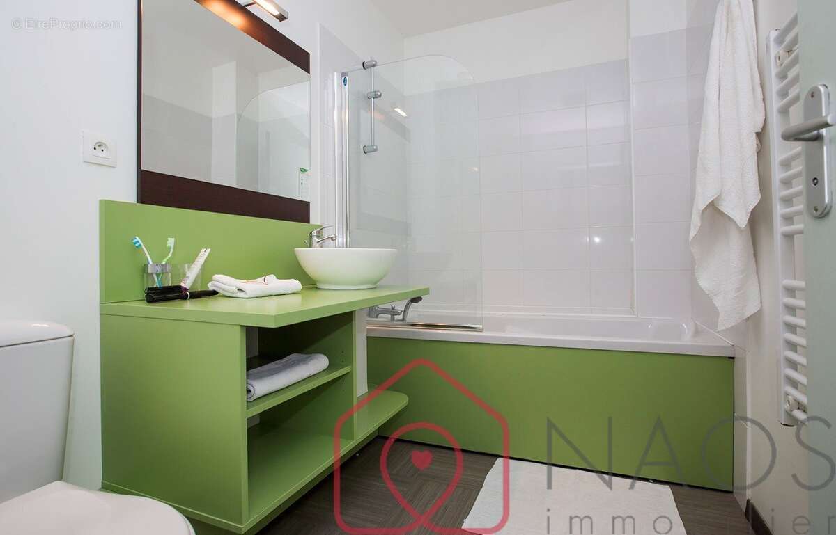 Appartement à GREOUX-LES-BAINS