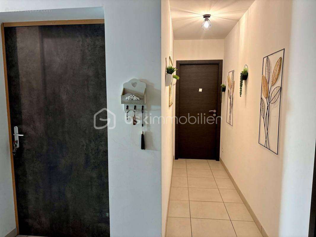 Appartement à COURCELLES-CHAUSSY