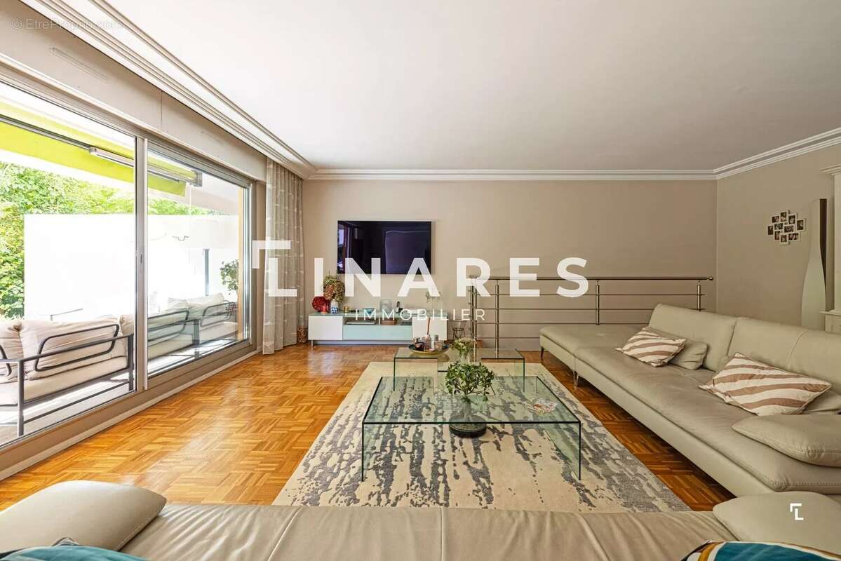 Appartement à MARSEILLE-9E