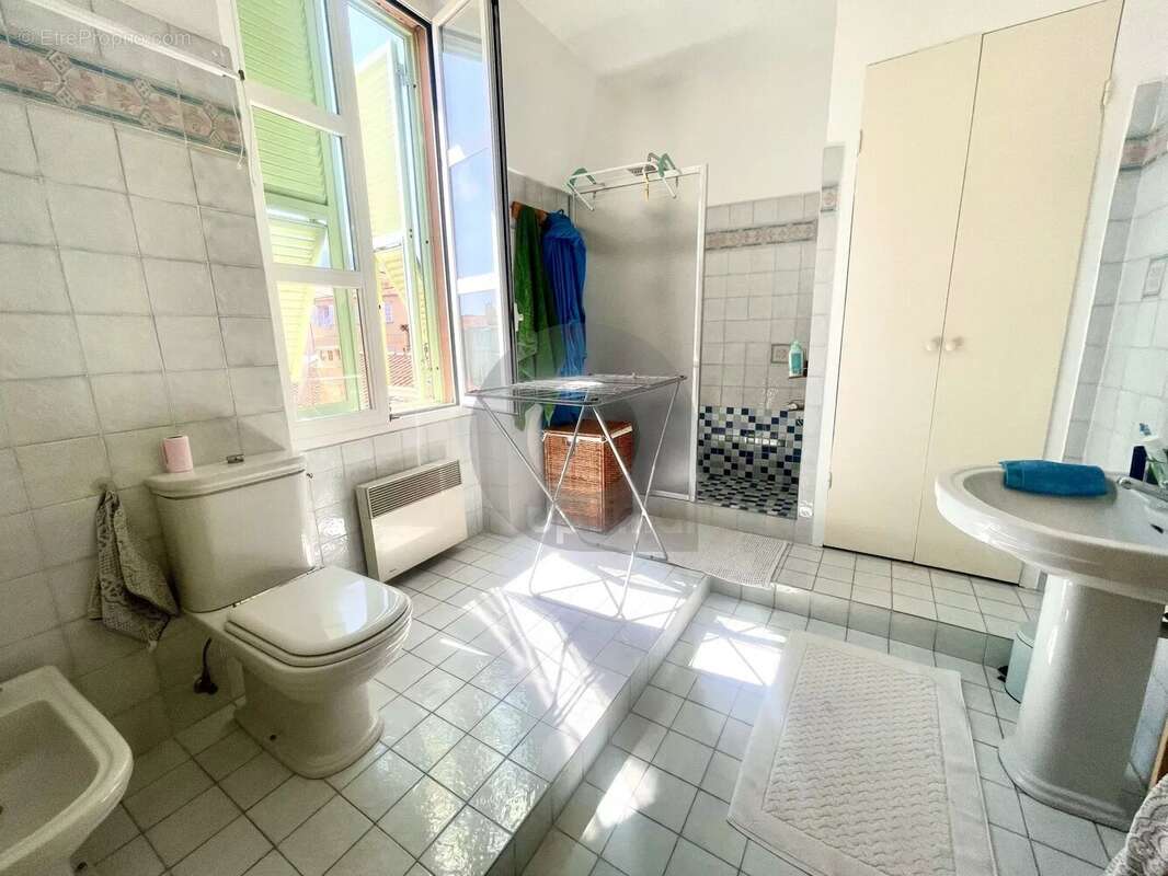 Appartement à MENTON