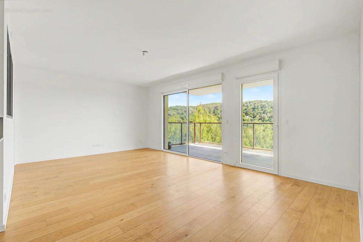 Appartement T4 de 90 m² à Aix-en-Provence - Quartier de la Torse - photo 5