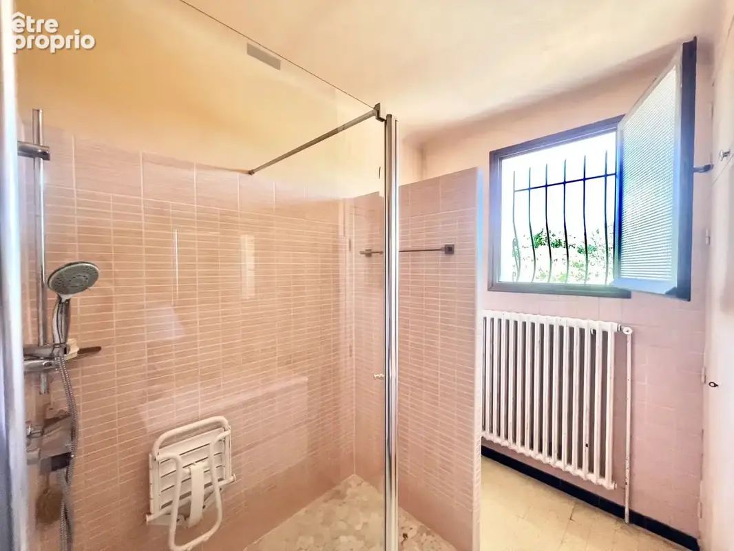 Spacieuse maison traditionnelle (2 appartements) sur un magnifique terrain de 10 511 m² - photo 12