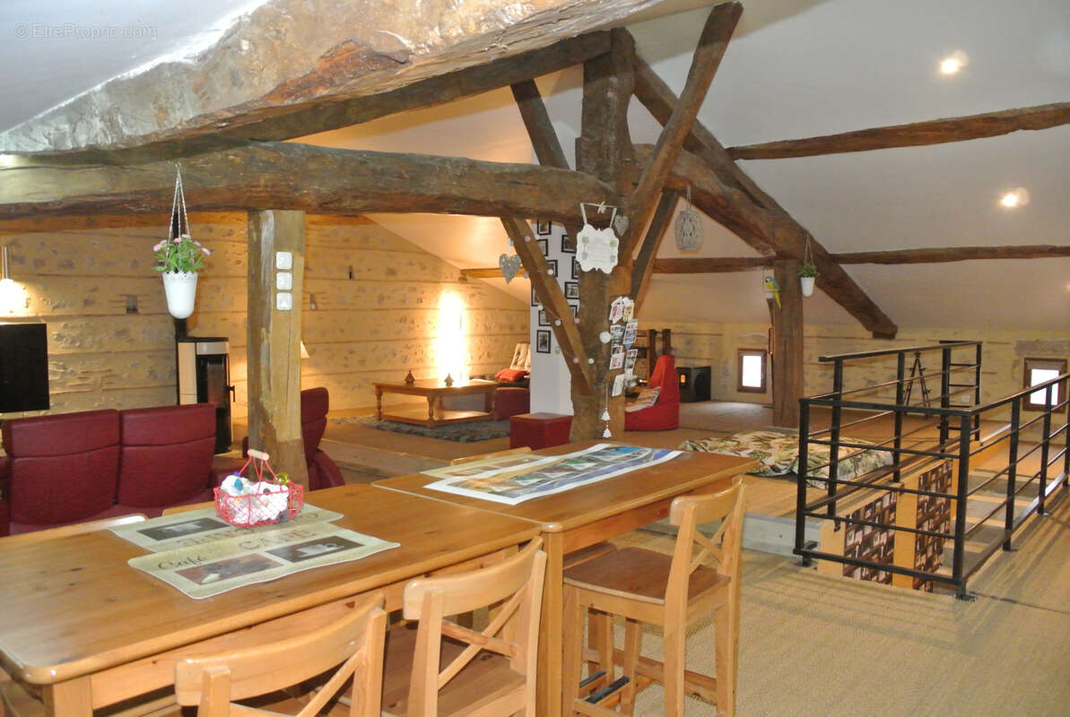 Maison à SAINTE-BAZEILLE