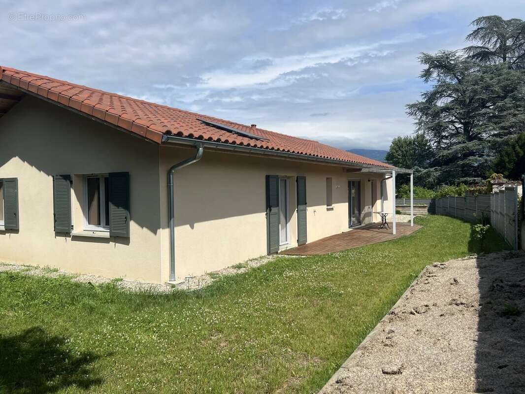 Maison 111 m² à Chatte  - photo 17