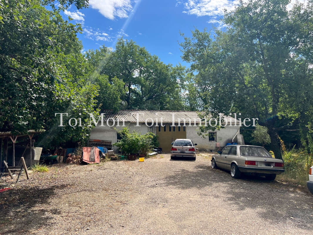 Maison à DURFORT-ET-SAINT-MARTIN-DE-SOSSENAC