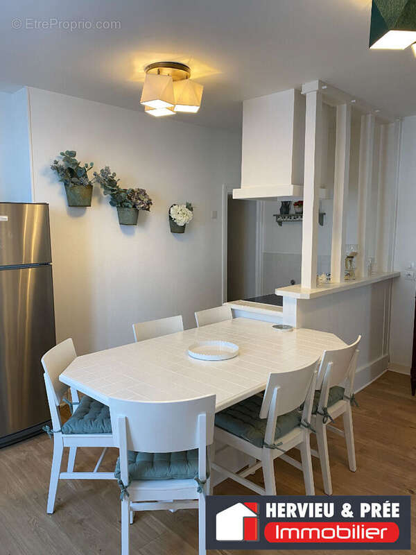 Appartement à LUC-SUR-MER