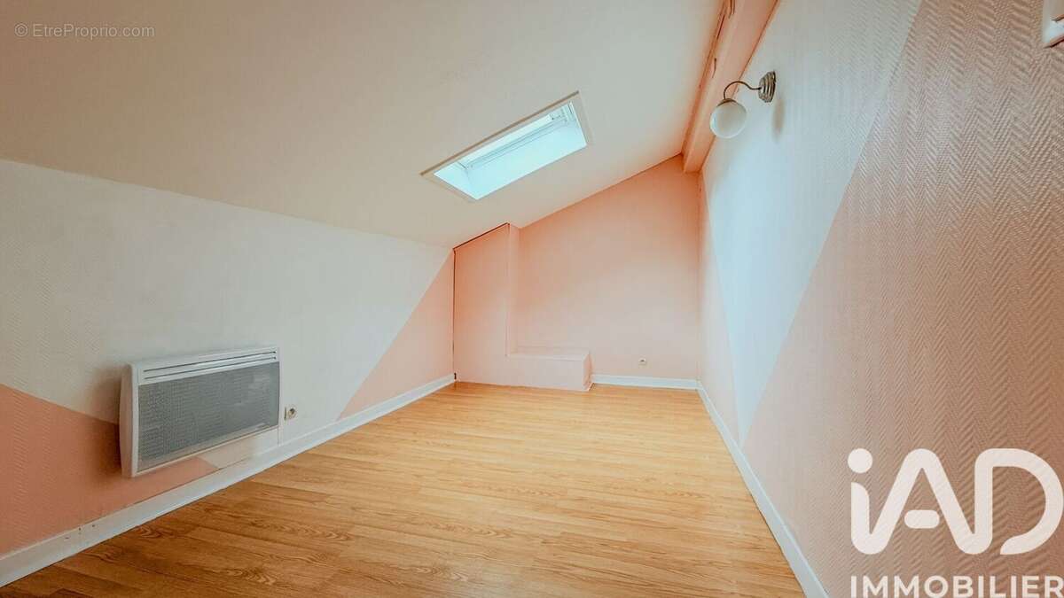 Photo 9 - Maison à SAINT-GENEST-LERPT