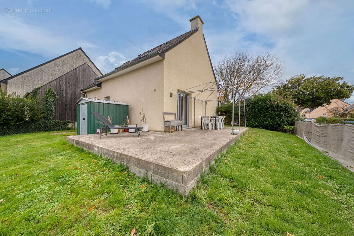 Maison à VERN-SUR-SEICHE