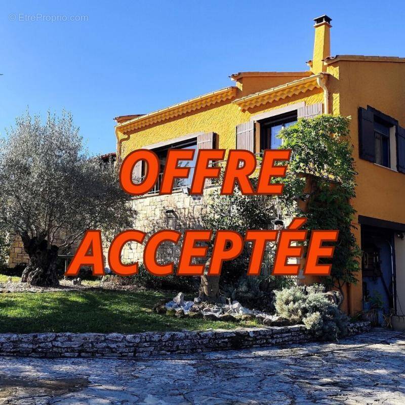 Maison à FORCALQUIER