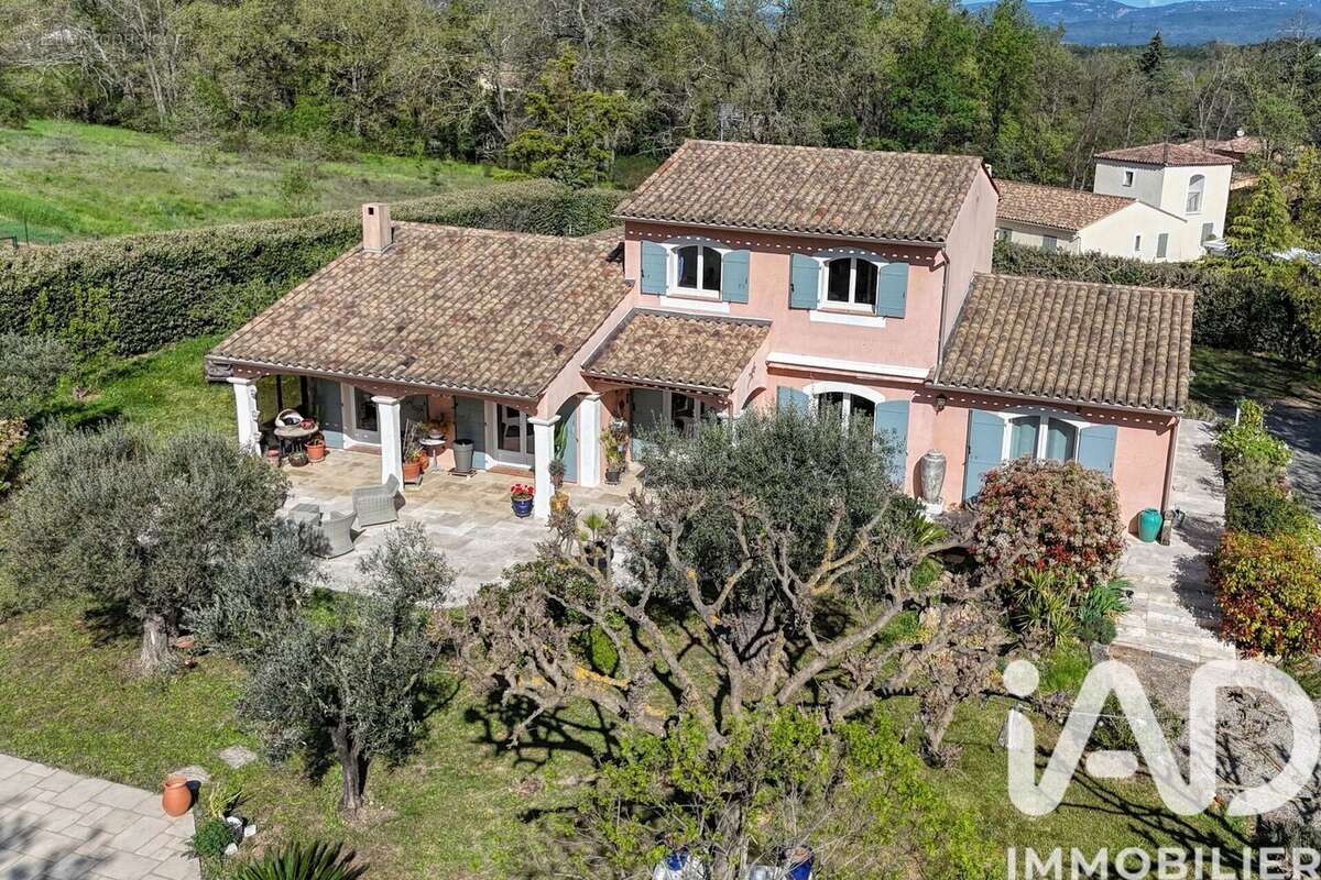 Photo 3 - Maison à BAGNOLS-EN-FORET