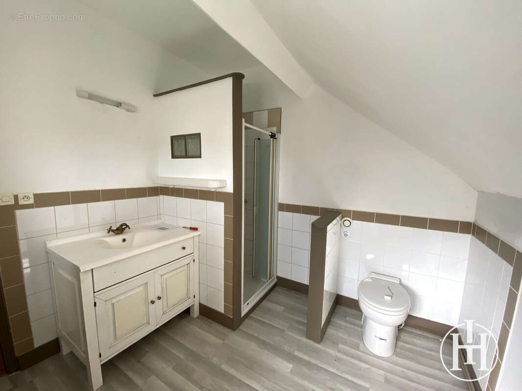 Maison à BRUERE-ALLICHAMPS