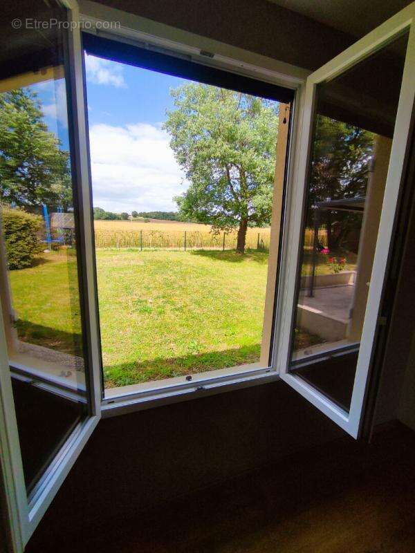 Maison Yzeures Sur Creuse 5 pièces 100 m² - photo 15