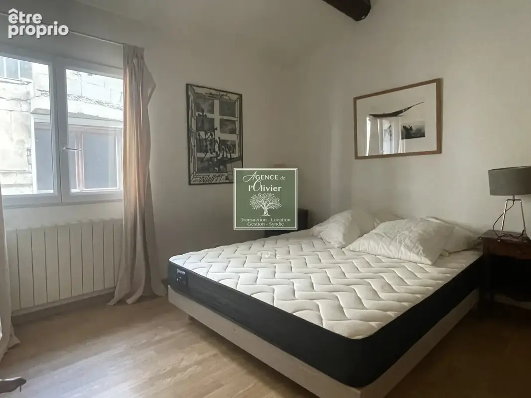 ARLES - Maison de ville 124 m2-3/4 chambres - photo 8