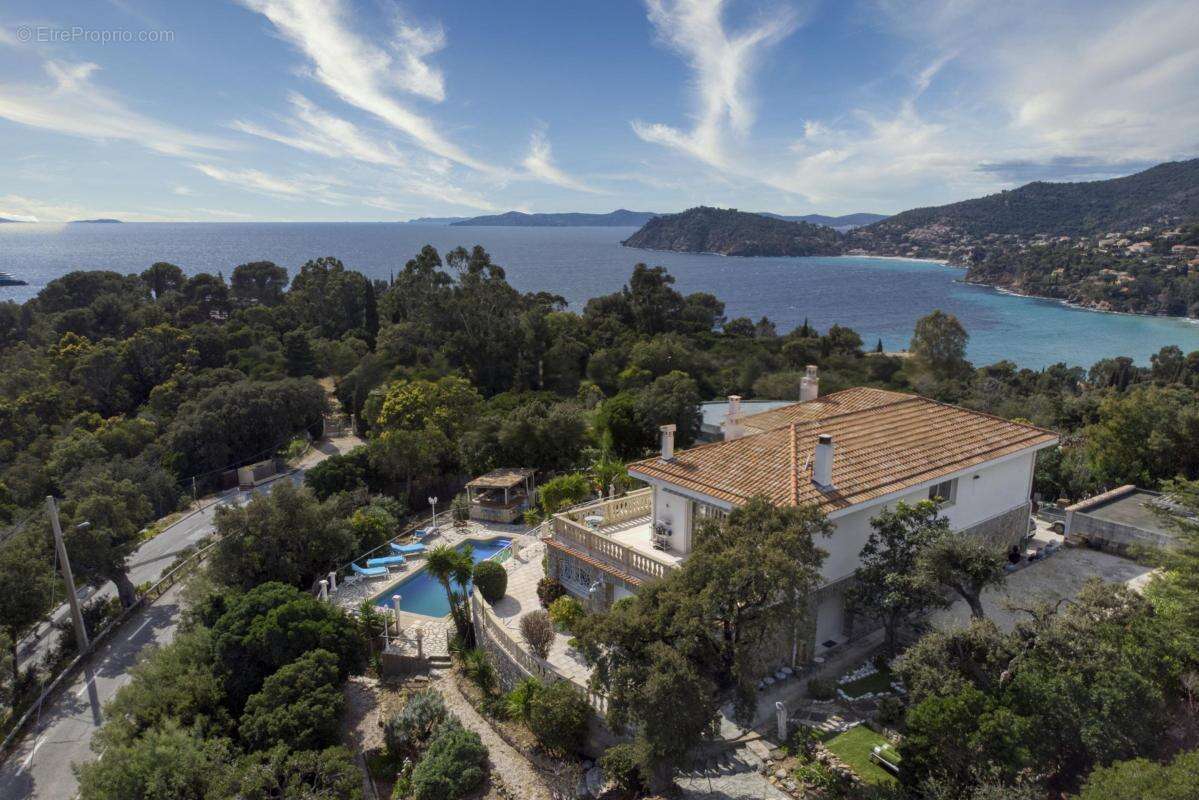 Maison à RAYOL-CANADEL-SUR-MER