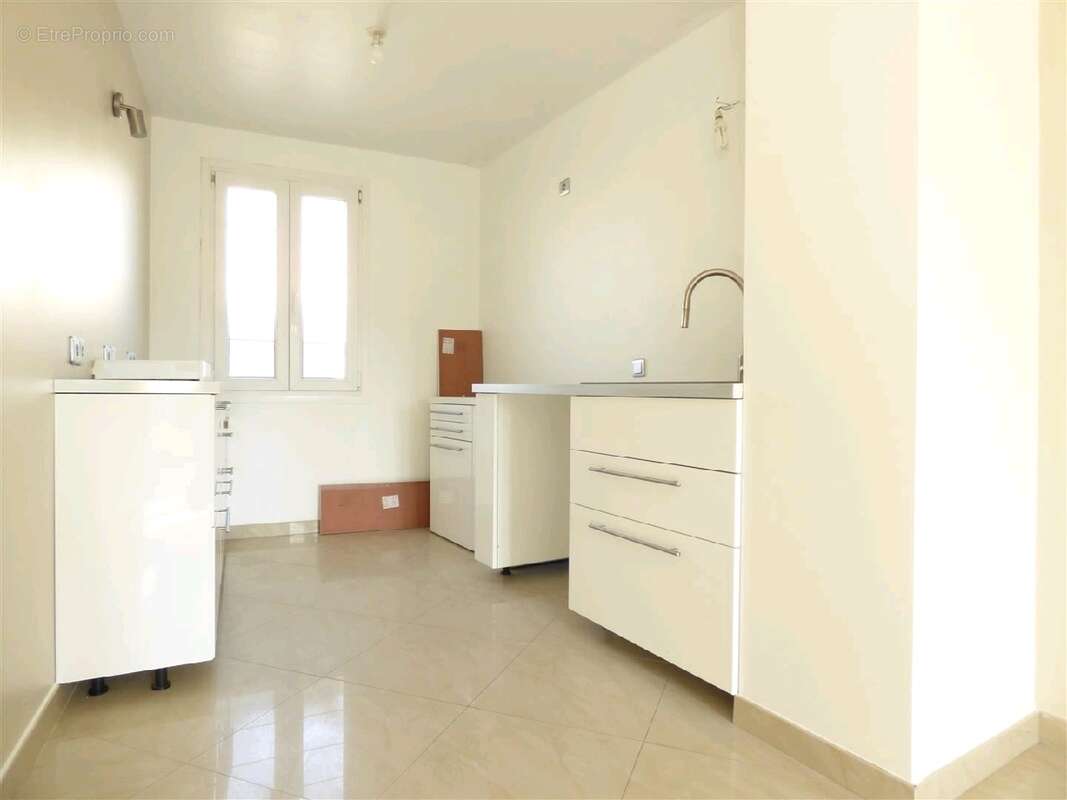 Appartement à SURVILLIERS