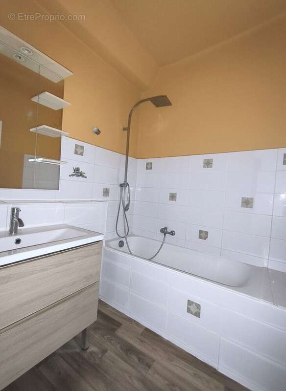 Appartement à FREJUS