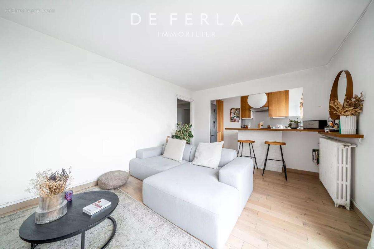 Appartement à PARIS-15E
